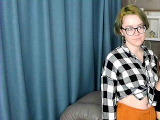 Online real IsabelAndLexi